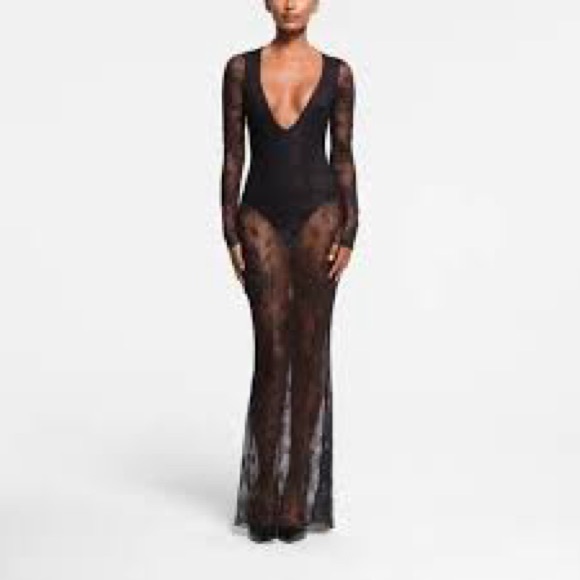 SKIMS Dresses & Skirts - SKIMS Black Long Sleeve Lace Dress